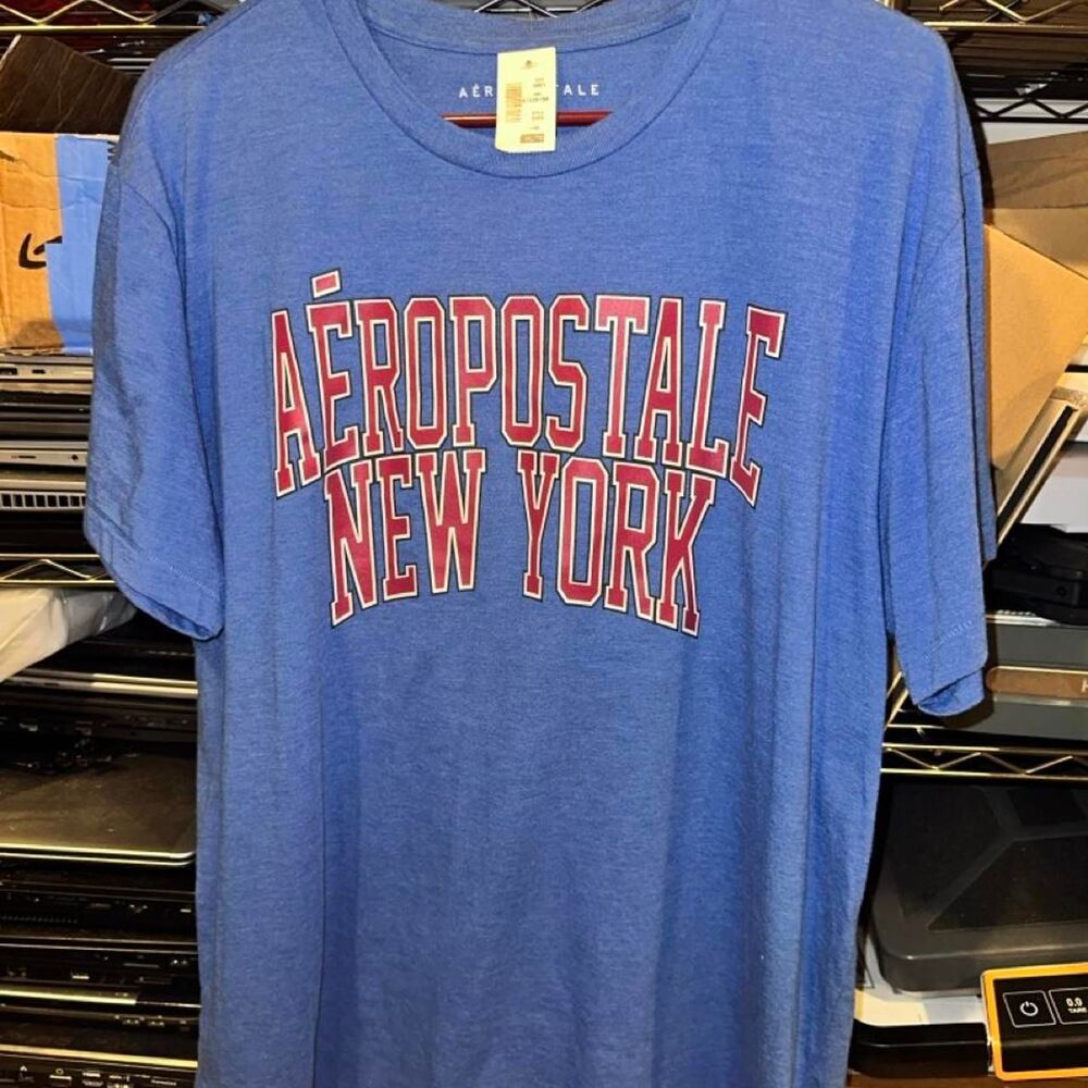 Aeropostale Men's Blue and Red T-shirt